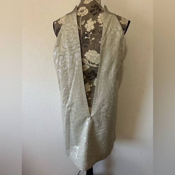 Flounce Metallic Silver Jacquard Mini dress with Bow - Size M - Picture 6 of 8